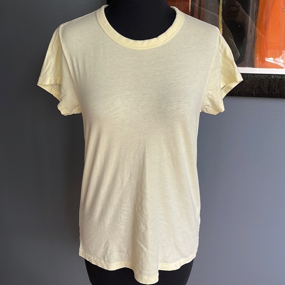 Rag & Bone pale yellow crew neck short sleeve tee. Center back seam. Medium.